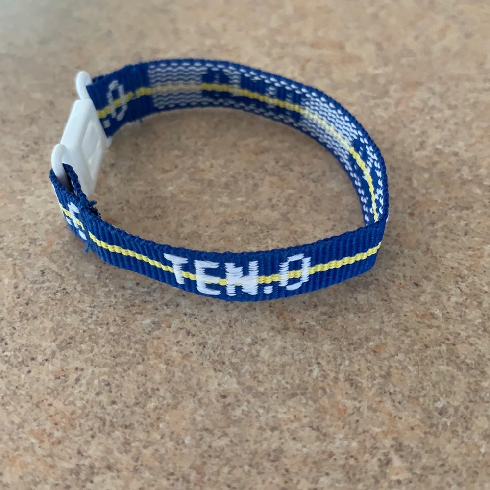 FREE w/ bundle Gymnastics Ten.0 bracelet